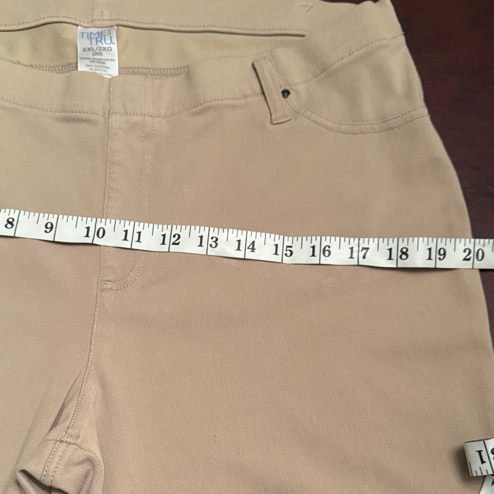 Set of 2: Robin Egg Blue and Beige jegging capris - XXL (size 20) - Picture 6 of 8